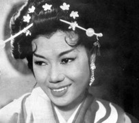 Kỳ nữ Kim Cương: Mặt trái danh vọng nhiều cay đắng