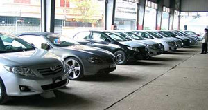 Ô tô nhập khẩu nguyên chiếc giảm giá ‘sốc’