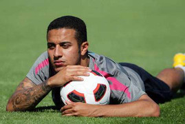 Chuyển nhượng 24/6: Sao Barca đề nghị đến MU