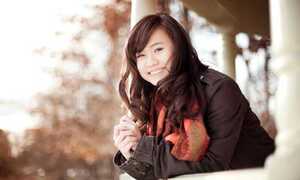 Cô gái Việt xinh đẹp 9 năm học tại Mỹ