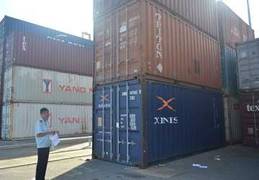 Nghi án 5 xe Lexus bị 'bỏ rơi' ở Cảng Đà Nẵng