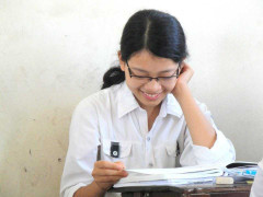 Nữ thủ khoa 59/60 điểm muốn bay vào vũ trụ