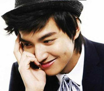 Giá sốc để ngắm trai đẹp Lee Min Ho ở Việt Nam
