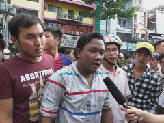 Nghẹt thở giải cứu bé 7 tuổi trong ngôi nhà bốc cháy