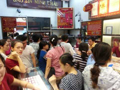 Vàng giảm kỷ lục: Ai hưởng lợi, ai 'chết'?