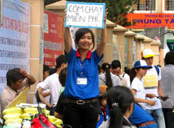 5.000 suất cơm miễn phí cho sĩ tử thi đại học