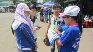 Thí sinh đổ về ứng thi, Sài Gòn bắt đầu 'nóng'