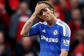 Torres thêm đối thủ trong pha 'bỏ lỡ thế kỷ'