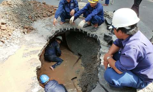 Liên tiếp xuất hiện 'hố tử thần' giữa Sài Gòn