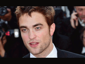 Robert Pattinson hẹn hò người đã có chồng