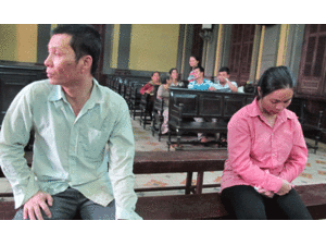 Xe ôm săn thiếu nữ bán sang Trung Quốc