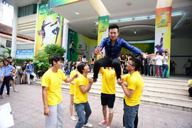 Trấn Thành khiếp đảm khi thử tài làm vũ công