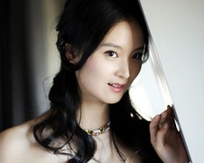 'Tịnh Nhi cách cách' Vương Diễm viên mãn bên đại gia