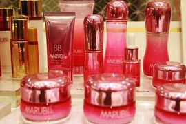 Quá nghiện mua sắm, một cô gái tự tử