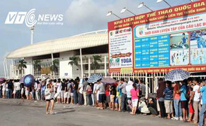 Tiếp tục xếp hàng mua vé trận VN-Arsenal