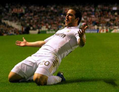 Chủ tịch Real chặn đường tới VN của Higuain