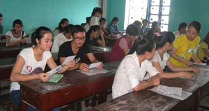 Chuyện lạ: Sĩ tử cầu mong giám thị bị đình chỉ