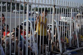 Vé xem Arsenal ở VN đắt nhất, nhì châu lục