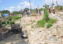 Nữ sinh bị nước cuốn: Chết người mới lo phòng ngừa