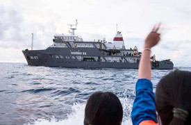 Cưỡi sóng ra Trường Sa trên chuyến tàu đặc biệt