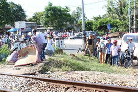 Huế: Cố băng qua đường sắt, một thanh niên chết thảm