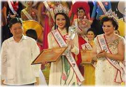 Clip: Giẫm đạp kinh hoàng, 18 người chết