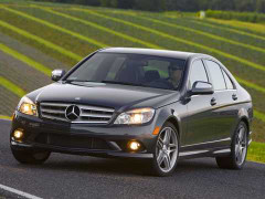 Nguy cơ cháy, hơn 200.000 xe Mercedes bị điều tra