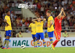 Chơi hay 15 phút cuối, VN xuất sắc phá lưới Arsenal