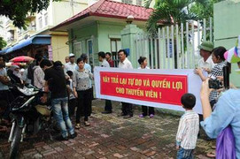 Người nhà thuỷ thủ Vinashin bị kẹt ở Trung Quốc kêu cứu