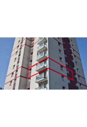 Rơi từ tầng 4 chung cư, bé gái tử vong