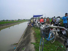 Điều tra vụ thi thể một phụ nữ trôi sông