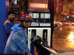 Sau 10 ngày, giá xăng lại có thể bị điều chỉnh?