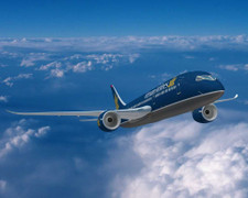 Khoang hàng tăng nhiệt, máy bay VNA hạ cánh khẩn