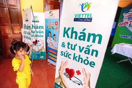 Viettel cùng các 'sao' tri ân khách hàng tại Vĩnh Phúc