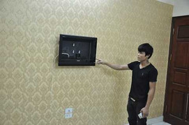 Hà Nội: 'Độc chiêu' mang vali vào nhà nghỉ trộm tivi