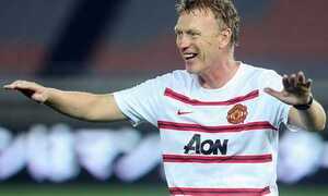 Xem David Moyes 'nắn gân' sao MU
