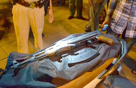 Đi nhận súng 'khủng', bị 141 tóm gọn