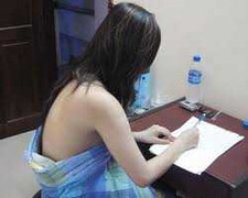 Đưa bạn gái đi cấp cứu, rẽ vào nhà nghỉ hãm hiếp