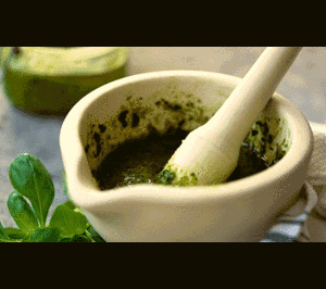 Ăn nước sốt mỳ Ý, 50 người nhập viện