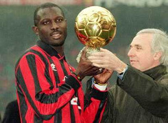 Vua George Weah: Cầu thủ nổi hơn tổng thống