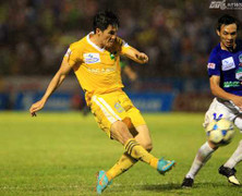 SLNA 1-0 HAGL: Thiếu quà của Công Vinh