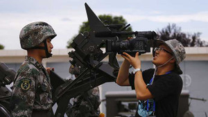 Trung Quốc mở cửa căn cứ quân sự bí mật cho báo chí