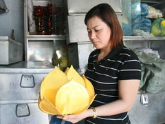 Chuyện nghề 'hầu ma' lên ngôi ở Việt Nam