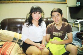 Lớp học cô giáo chuyển giới đỗ đại học gần 100%