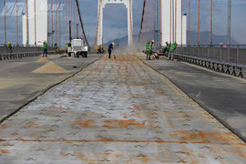 Tận thấy cuộc 'đại phẫu' mặt cầu dây võng lớn nhất VN