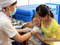 Chính phủ cho phép tiếp tục sử dụng vắc xin Quinvaxem