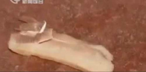 Clip: Nắng nóng nướng chín thịt lợn ở Trung Quốc