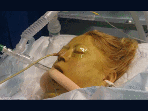 Quý bà sâu rượu bị hủy hoại đến tàn tạ