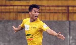 Tiền đạo Việt kiều ghi siêu phẩm đẳng cấp thế giới