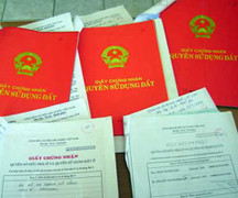 Cấp sổ đỏ, vì sao vẫn chậm?